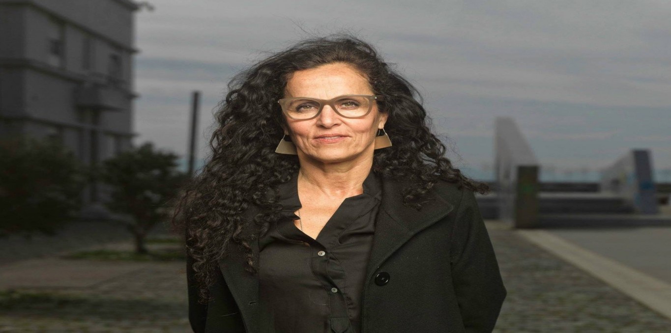 Poster image Laura Bari